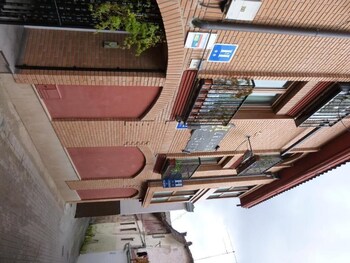 hostal ciudad de najera