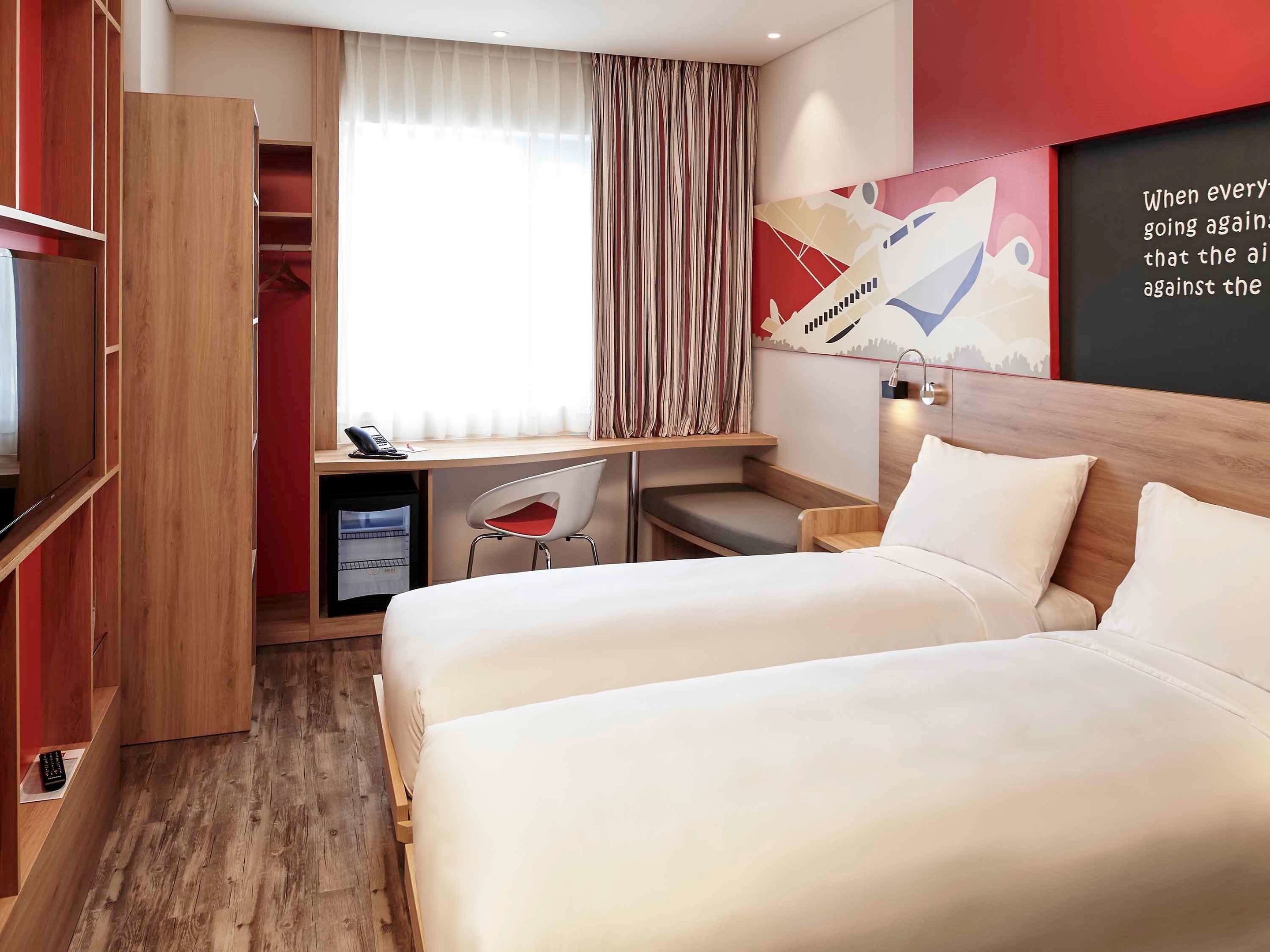 ibis saigon airport
