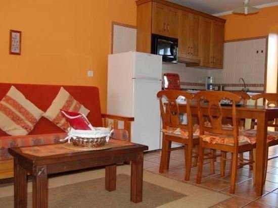 apartamentos la quintana de romillo
