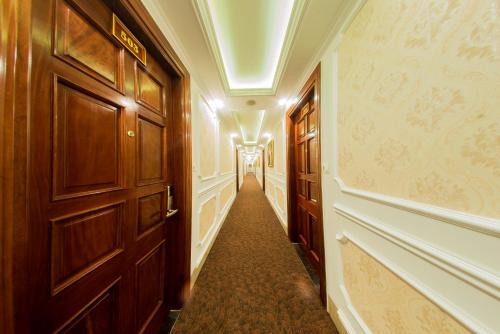 champton hanoi hotel