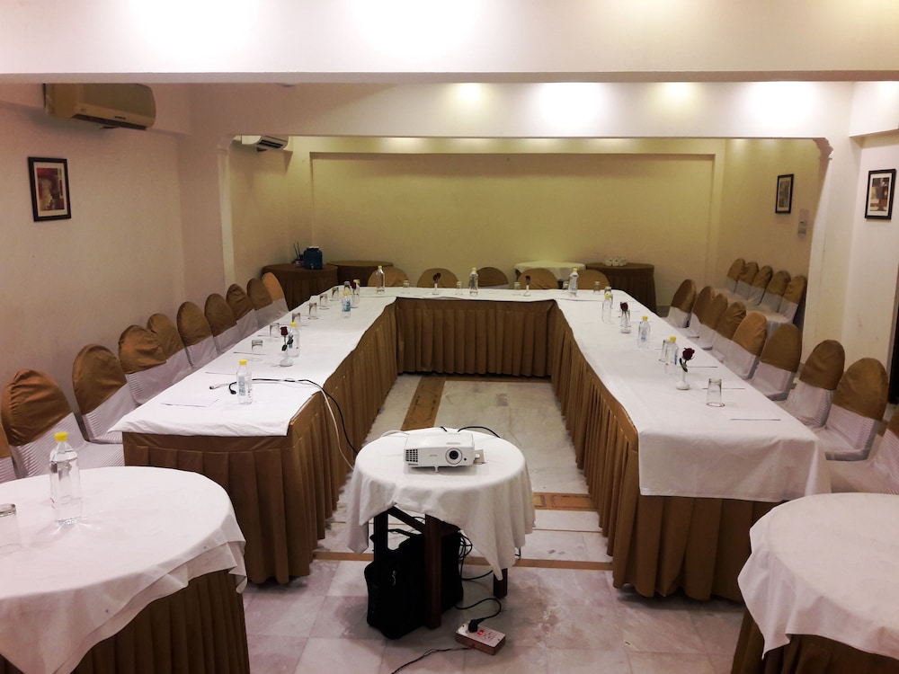 hotel shiva residency