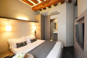 Villa Des Princes,Luxembourg Gardens>>Coupvray,2 star