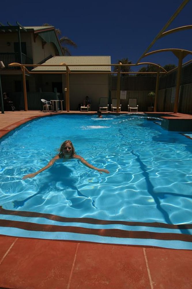 heritage resort shark bay