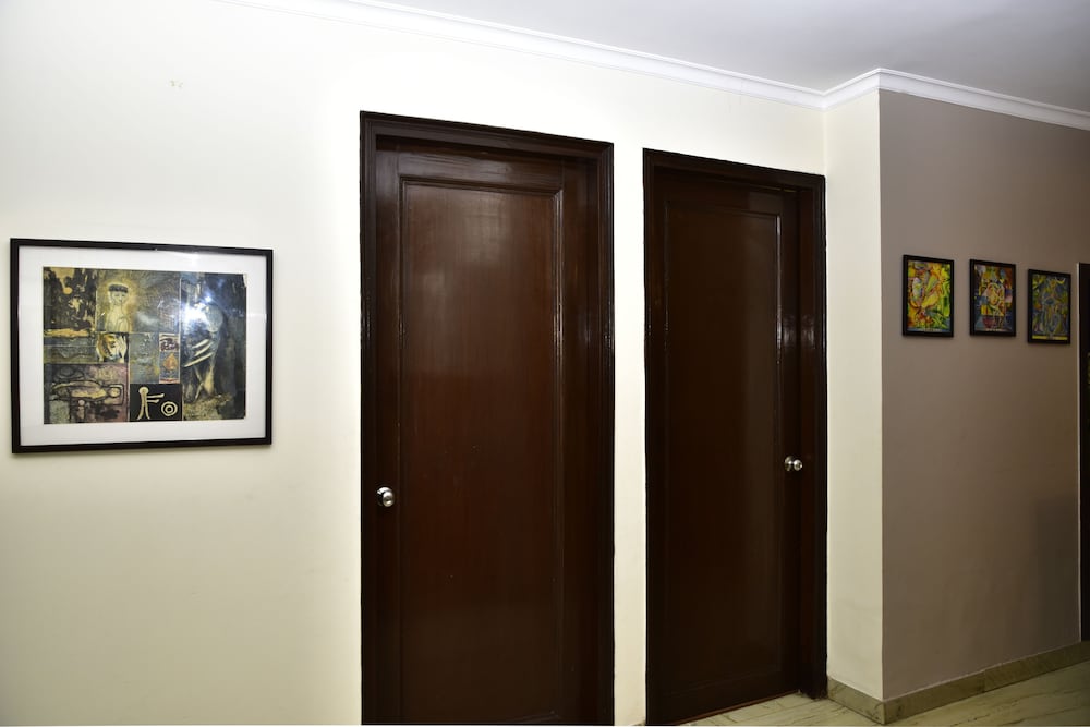 woodpecker 2 bedroom service apartment