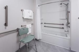 holiday inn express and suites rice lake by ihg