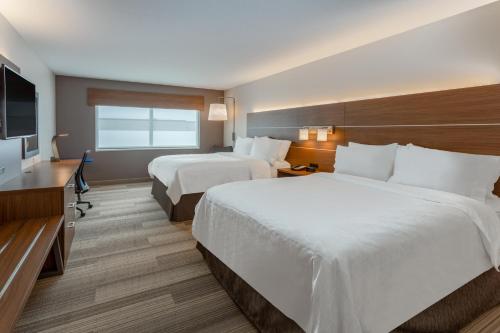 holiday inn express and suites rice lake by ihg