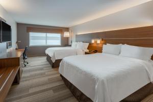 holiday inn express and suites rice lake by ihg