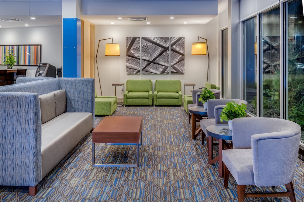 holiday inn express and suites rice lake by ihg