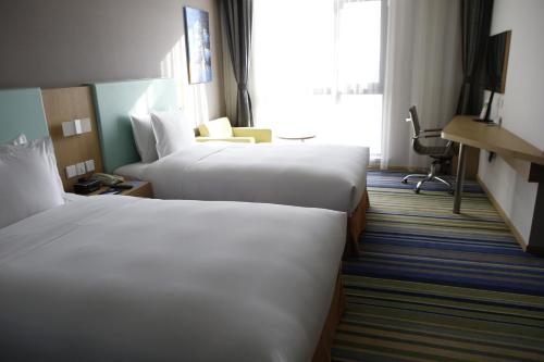 holiday inn express yingkou onelong plaza by ihg