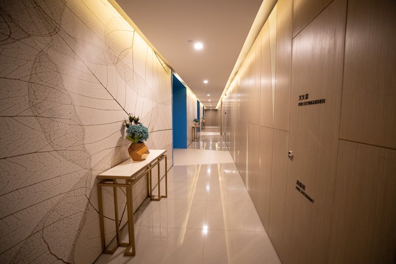 holiday inn express yingkou onelong plaza an ihg hotel