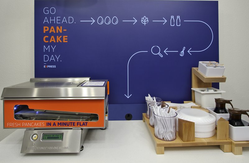 holiday inn express and suites columbus north an ihg hotel