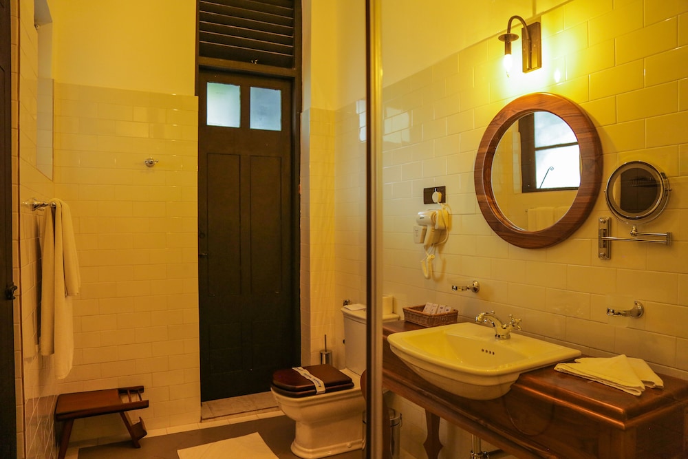 castle hill bungalow