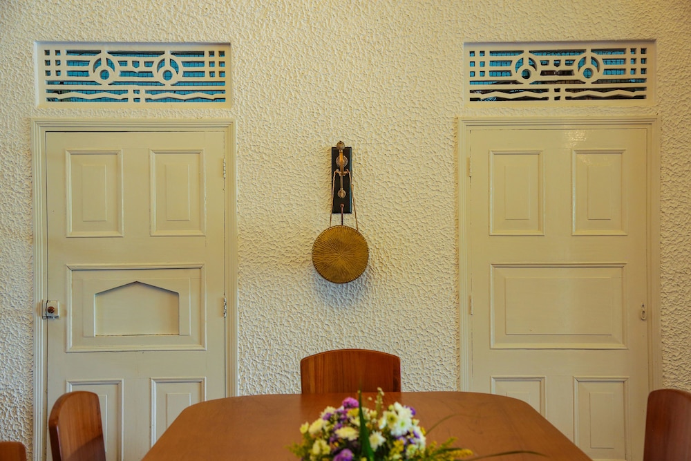 castle hill bungalow