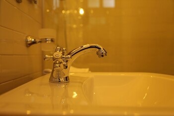 castle hill bungalow