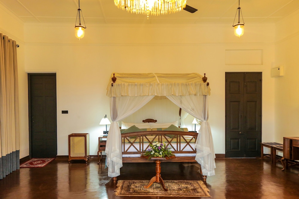 castle hill bungalow