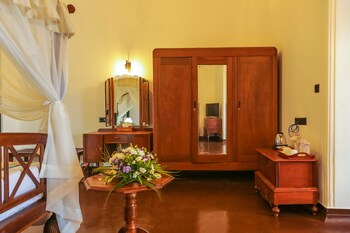 castle hill bungalow