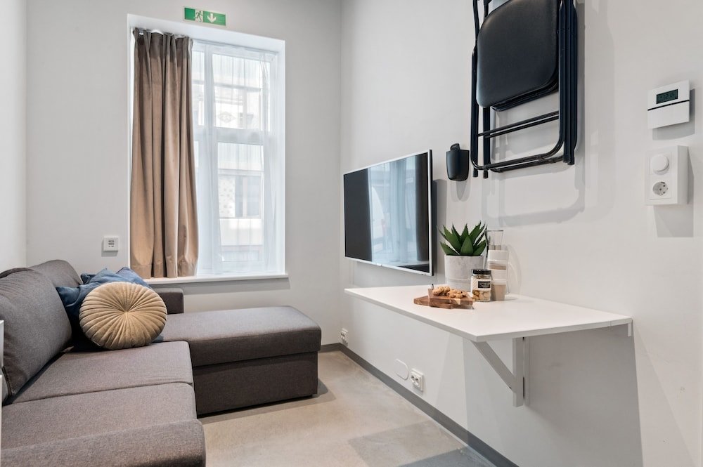 systra hotel apartments sj holt