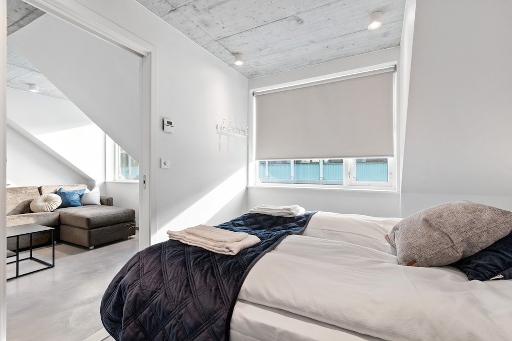 systra hotel apartments sj holt