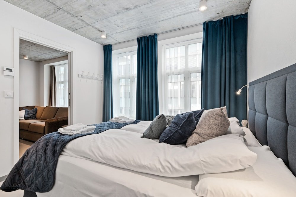 systra hotel apartments sj holt