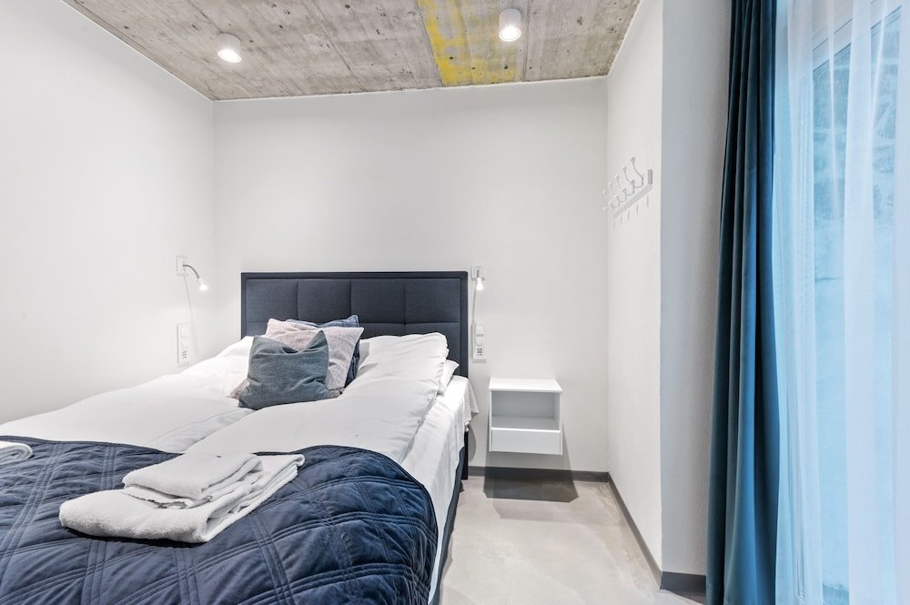 systra hotel apartments sj holt