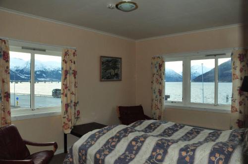 Sognefjord Guesthotel,Vangsnes>>Hermansverk,1 star