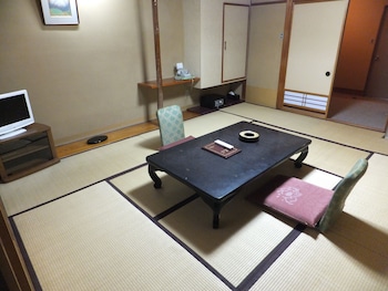 ikuji onsen tanakaya