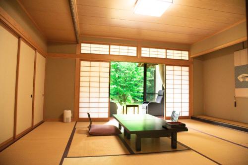 ikuji onsen tanakaya