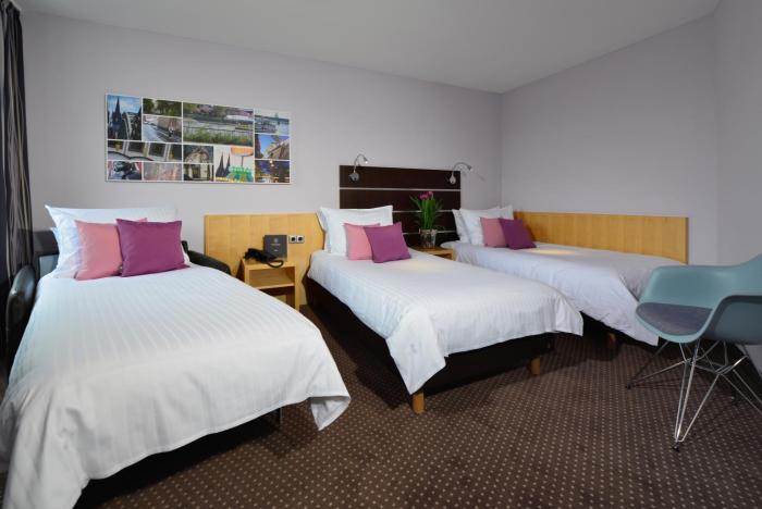 hotel uhu garni koln