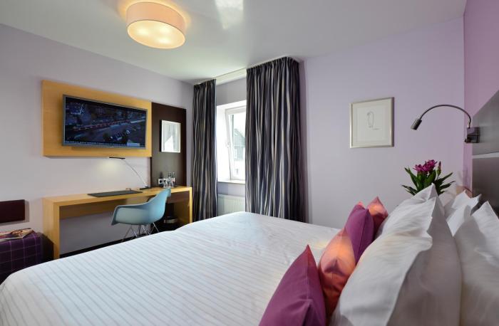 hotel uhu garni koln