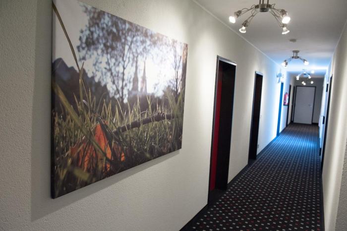 hotel uhu garni koln