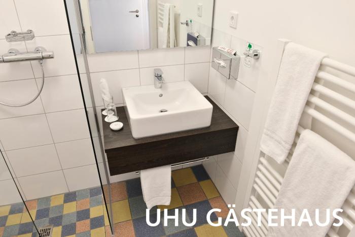 hotel uhu garni koln