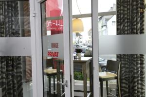 hotel uhu garni koln