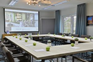 hotel uhu garni koln