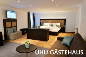 hotel uhu garni koln
