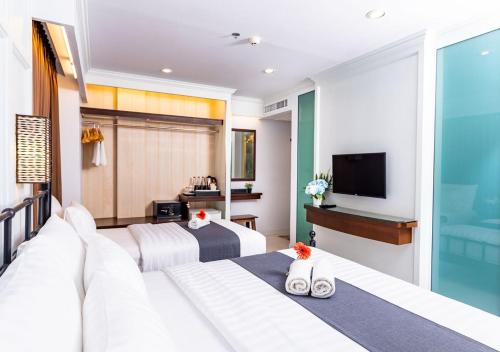 dang derm in the park khaosan