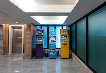 dang derm in the park khaosan