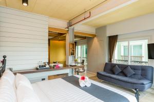 dang derm in the park khaosan