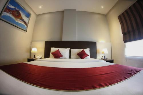 sutan raja guest house