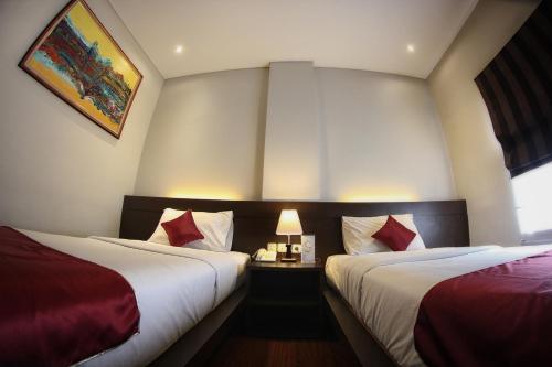 sutan raja guest house