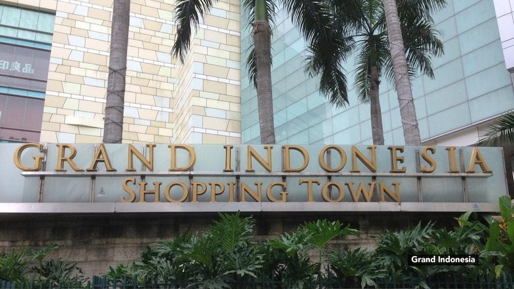 green apple residence near sarinah mitra reddoorz