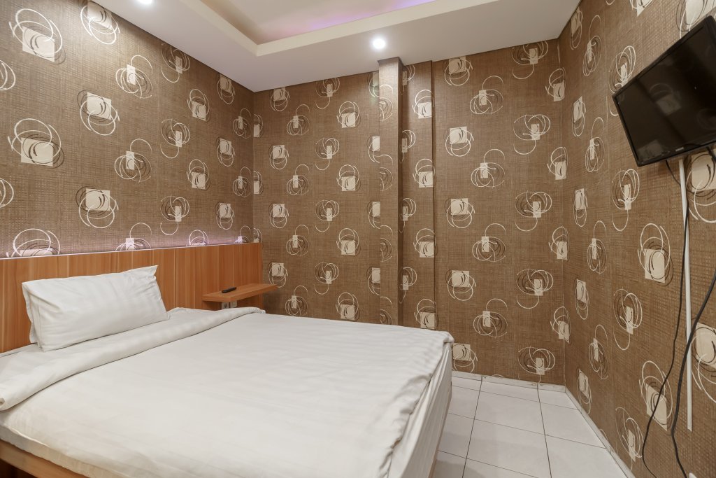 green apple residence near sarinah mitra reddoorz