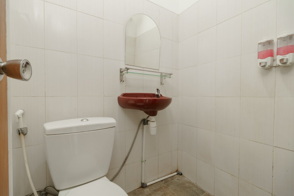 green apple residence near sarinah mitra reddoorz