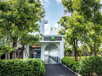 ibis styles phuket city hotel