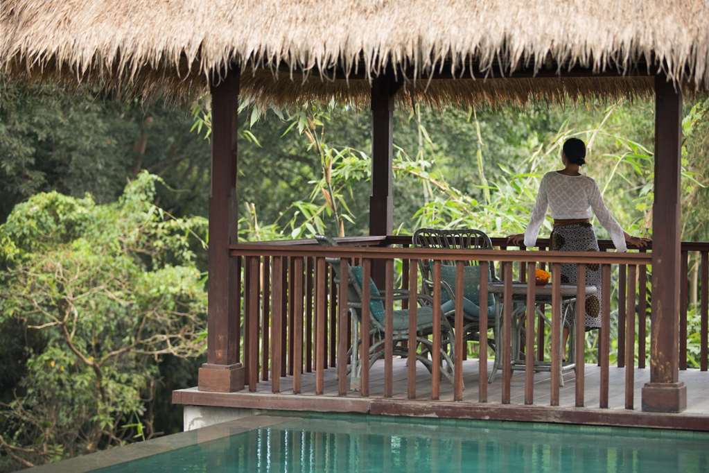 adiwana resort jembawan