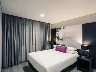 mercure tamworth