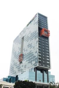 yello hotel harmoni jakarta