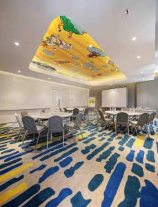 yello hotel harmoni jakarta
