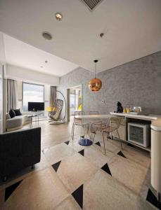 yello hotel harmoni jakarta