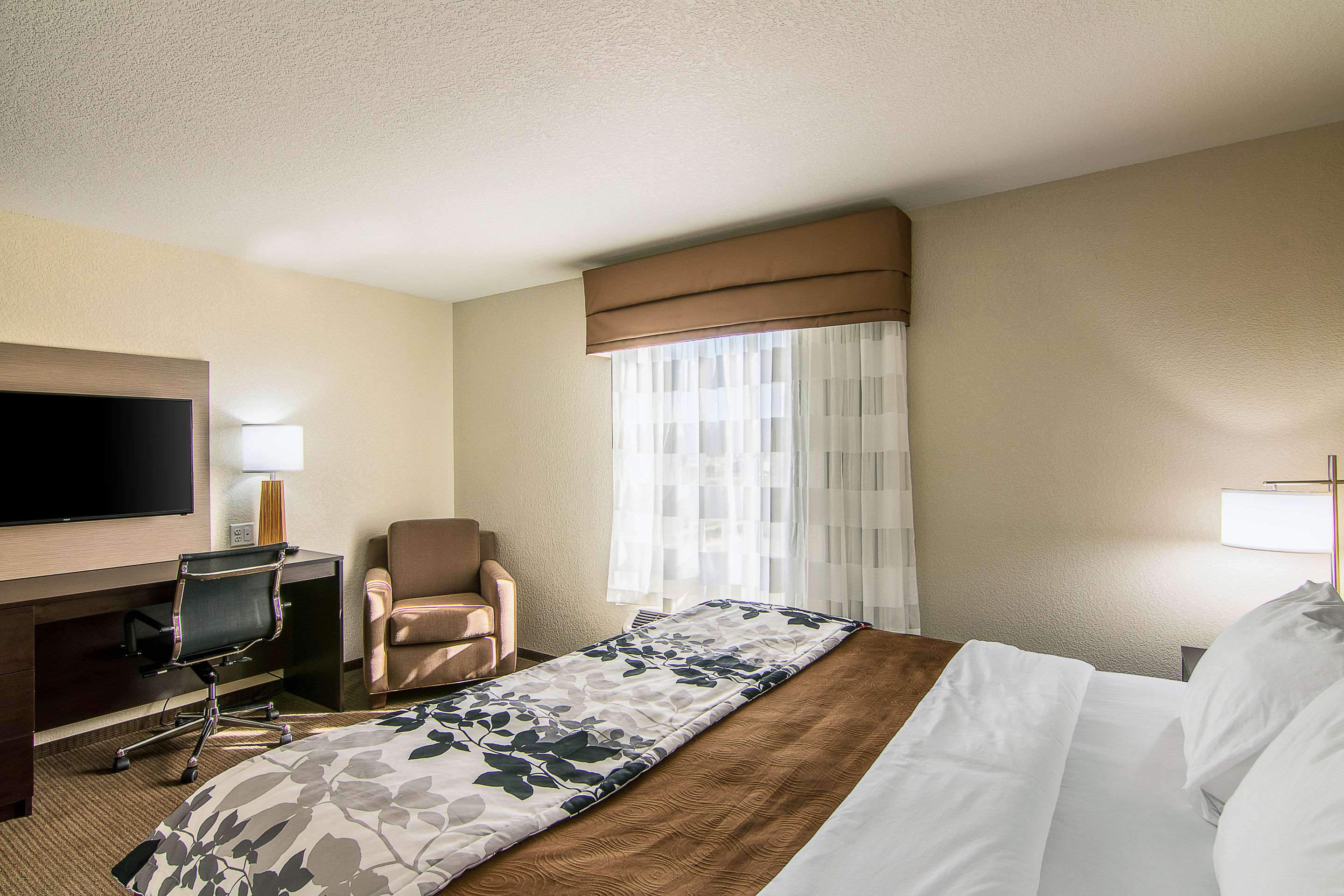 sleep inn and suites west near medical center