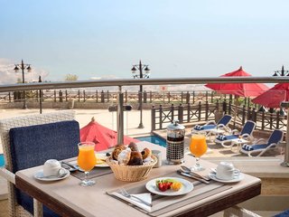 el jabal sokhna hotel